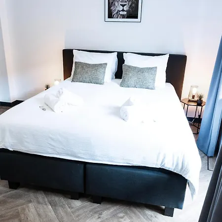 Daire With Balcony And Full Kitchen Near Hotspot