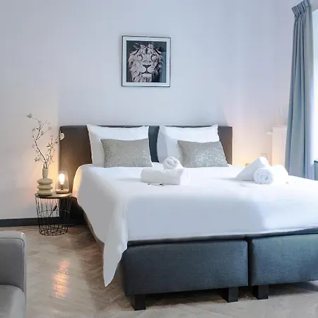 דירה With Balcony And Full Kitchen Near Hotspot *