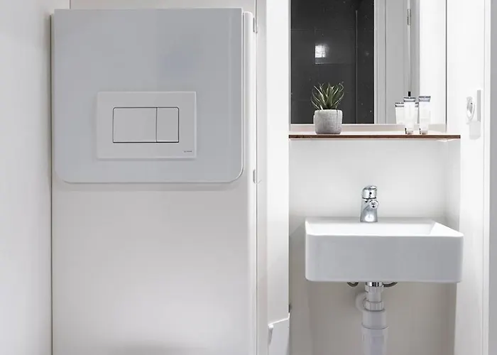 With Balcony And Full Kitchen Near Hotspot * Τίλμπουργκ