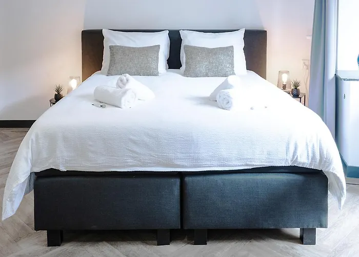 With Balcony And Full Kitchen Near Hotspot Appartement *