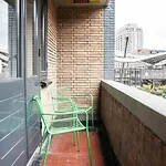 דירה With Balcony And Full Kitchen Near Hotspot טילבורג