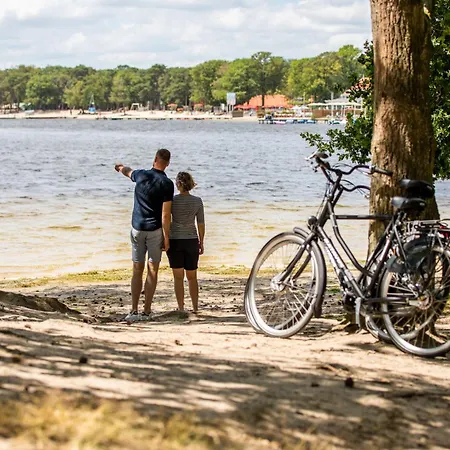 With Balcony And Full Kitchen Near Hotspot ティルブルグ