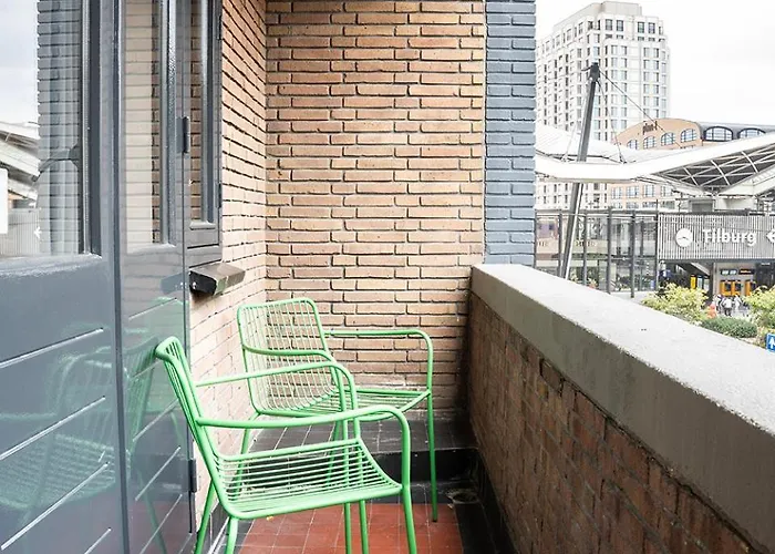 アパート With Balcony And Full Kitchen Near Hotspot ティルブルグ